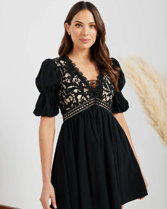 Almalis Dress-Black Elegant Long Evening