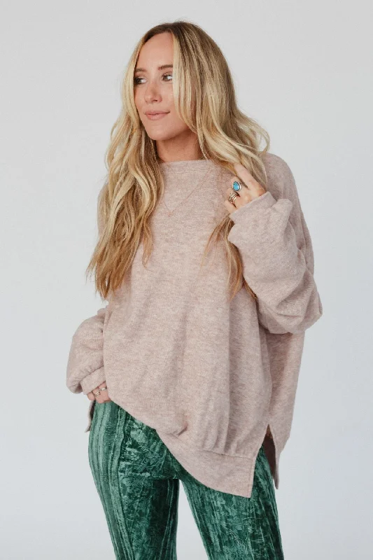 The Nest Brayden Oversized Pullover - Sand Slit Sleeve Stylish