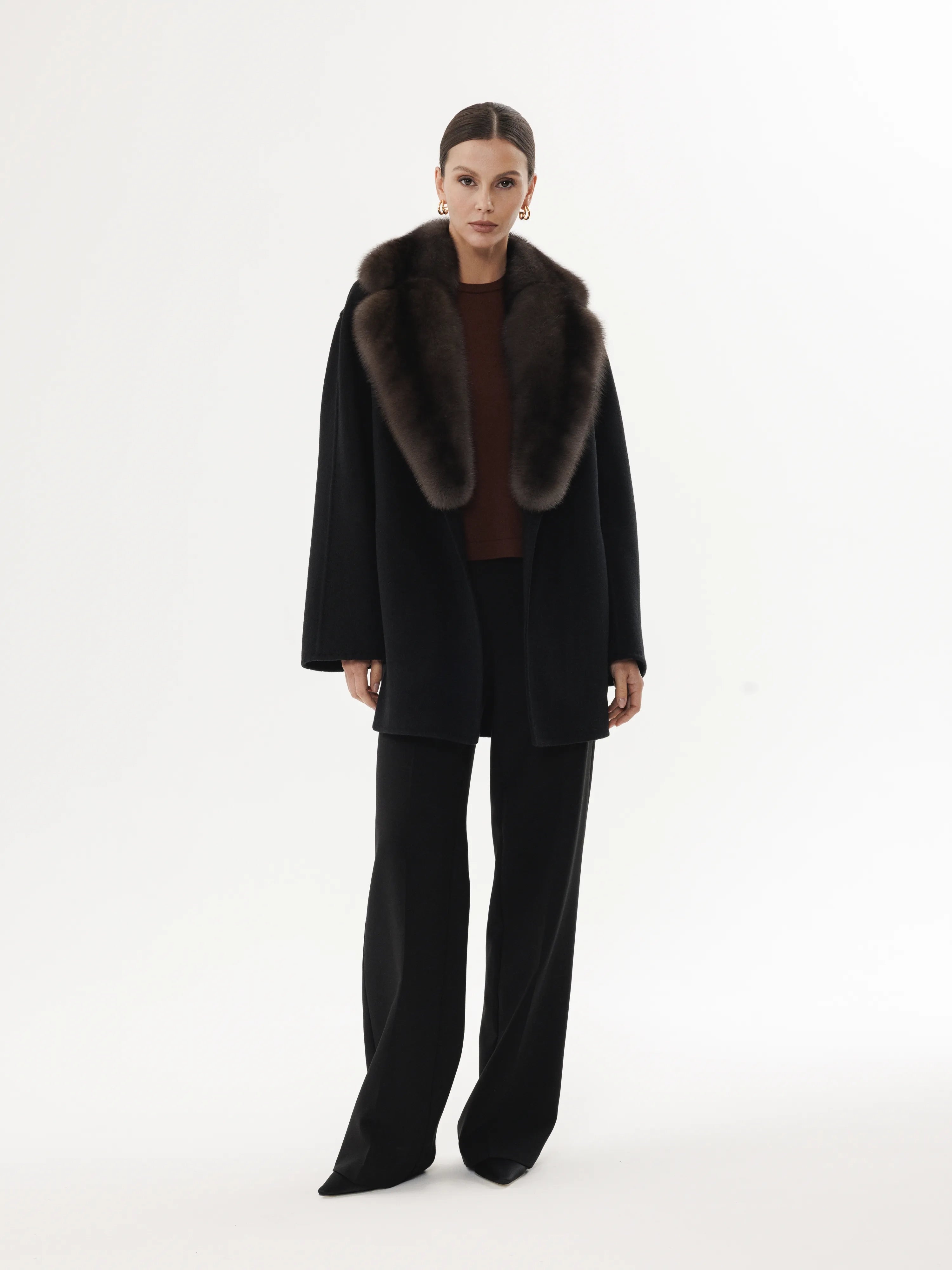 Short cashmere coat in a black shade with fur collar Lapel Coat Peter Pan Collar Coat Cowl Neck Coat